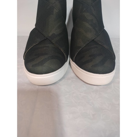 L. Paolo camouflage wedge ankle booties women 10M Green and Black - Picture 4 of 11